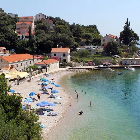 By The Sea Stikovica 15619 3* Zaton